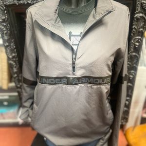 Under Armour 1/4 zip pullover size small